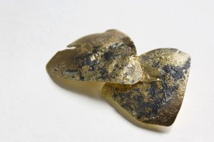 Gold 18kt, Niello