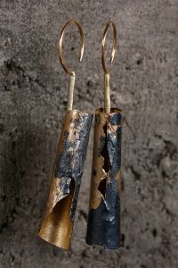 Gold 18kt, Niello